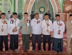 Bacalon Bupati dan Wakil Bupati Idris dan Drs. H. Syukri A Jalil Jalani Uji Mampu Baca Qur’an.