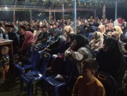 Hujan Tidak Menyurutkan Semangat Warga Lhoong Ikut Silaturrahmi Balon Bupati Aceh Besar H. Muharram Idris dan Drs. H. Syukri A Jalil