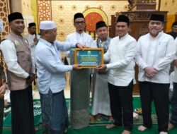Safari Ramadhan di Kota Subulussalam, Wagub Aceh Serahkan uang 98 Juta Untuk Mesjid dan Fakir Miskin dan Anak Yatim