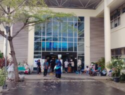Pelayanan RSU Zainoel Abidin Disorot: Antrean Mengular, Ambulans Menganggur