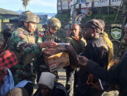 Satgas Yonif 112/DJ Gelar Karya Bakti dan Berbagi Kasih di Puncak Jaya