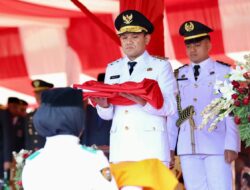 Wagub Aceh Fadhlullah Jadi Inspektur Upacara Penurunan Bendera di Blang Padang