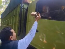 Wagub Aceh Tuai Sorotan Usai Sapa dan Bantu Sopir Truk Lintas Provinsi