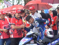 Wagub Fadhlullah Dorong Atlet Muda dan UMKM Lewat Open Turnamen Road Race 2025