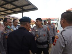 Kapolda Aceh Tiba di Langsa Lewat Jalur Darat, Beri Bantuan hingga Wifi Gratis untuk Warga