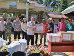 Kapolres Pidie Dampingi Tim KSP Salurkan Bantuan untuk Korban Banjir