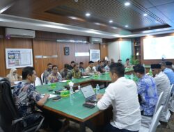 Sekda Aceh Pimpin Rapat Bersama KPI Aceh Bahas Kondisi Media Sosial
