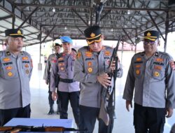 Kapolres Pidie Periksa Senjata Api Dinas Organik dan Pastikan Penggunaan Sesuai Prosedur