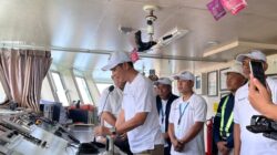 Sekda Aceh Sapa Pemudik di KMP Aceh Hebat 2, Total 650 Tiket Gratis Disiapkan ke Sabang