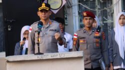 Hari Pertama Masuk Sekolah, Kapolres Aceh Tengah Ajak Siswa Gemar Baca Alquran dan Hindari Bullying