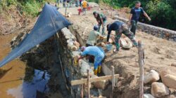 TNI Bersama Masyarakat Kebut Pembangunan Jembatan di Aceh Selatan, Dua Titik Strategis Tunjukkan Progres Signifikan
